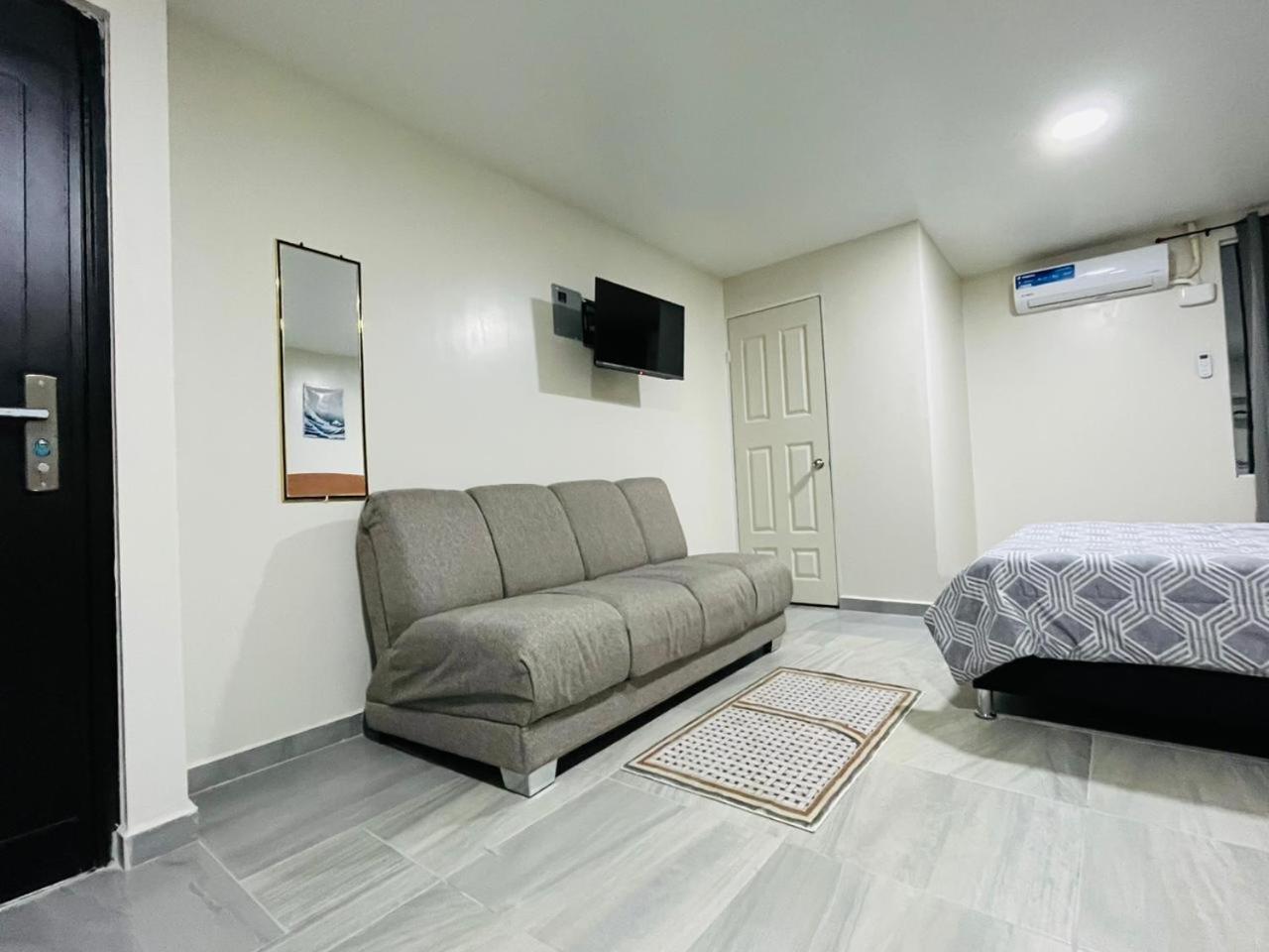 Apartamentos Aeropuerto Σιουδάδ Χουάρες Εξωτερικό φωτογραφία